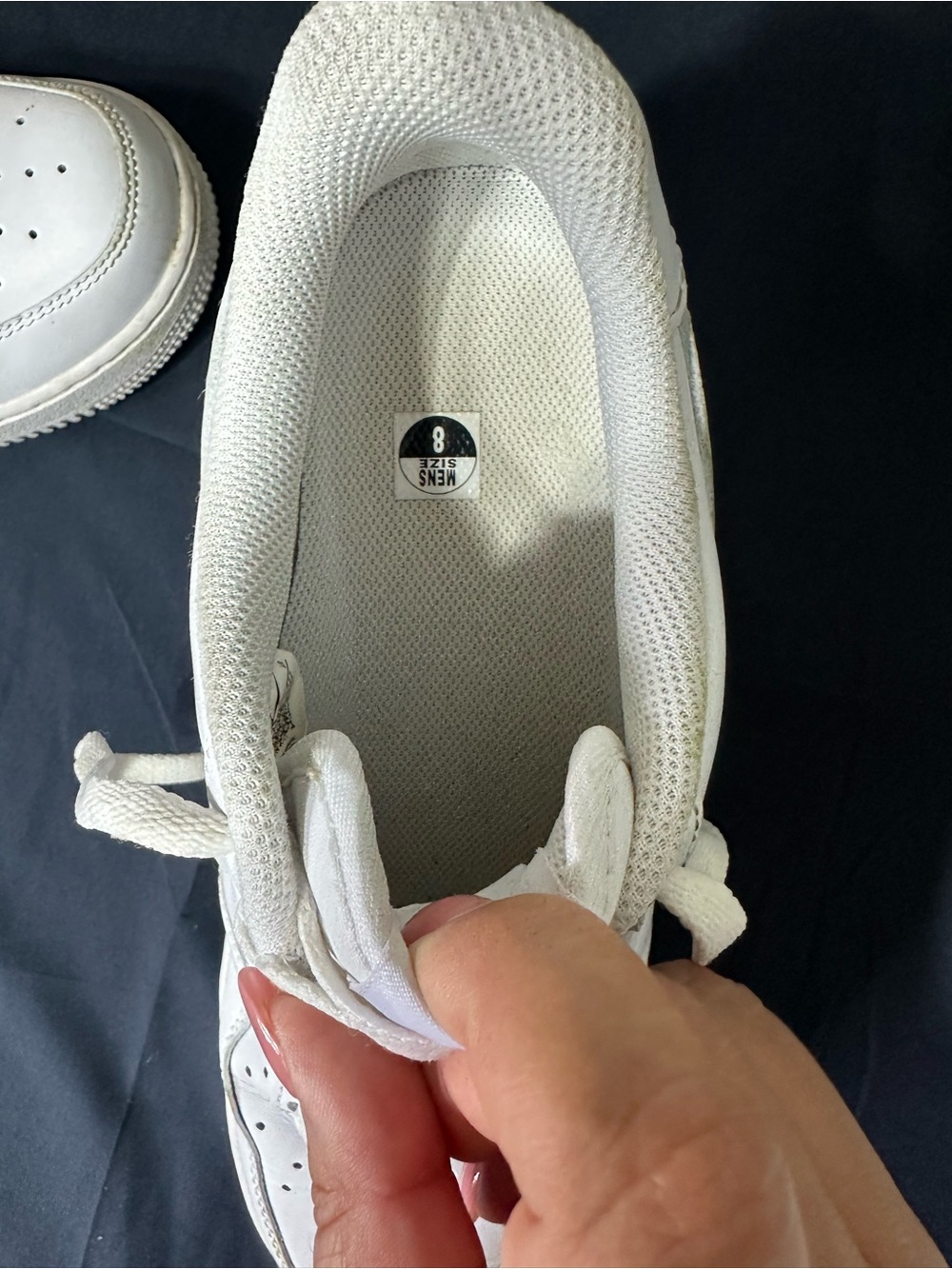 Nike Men's White Leather Low-Top Sneakers - Picture 8 of 9